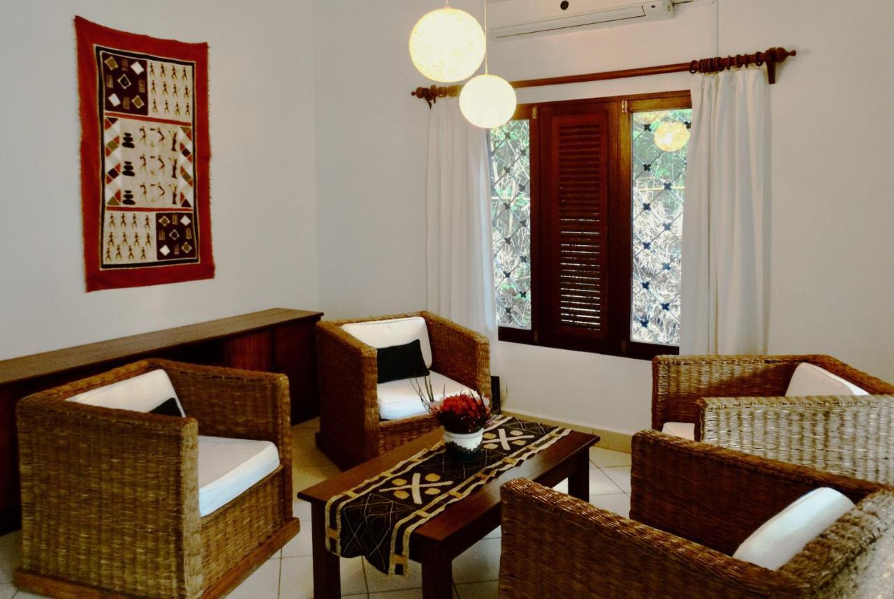 Diani Cottages เดียนีบีช ภายนอก รูปภาพ