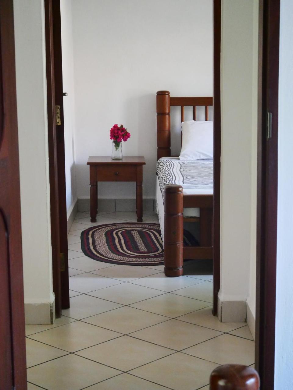 Diani Cottages เดียนีบีช ภายนอก รูปภาพ