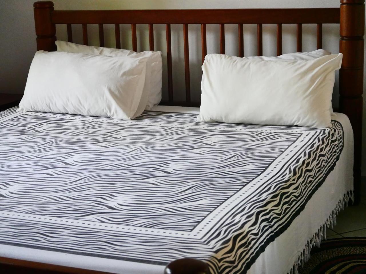 Diani Cottages เดียนีบีช ภายนอก รูปภาพ